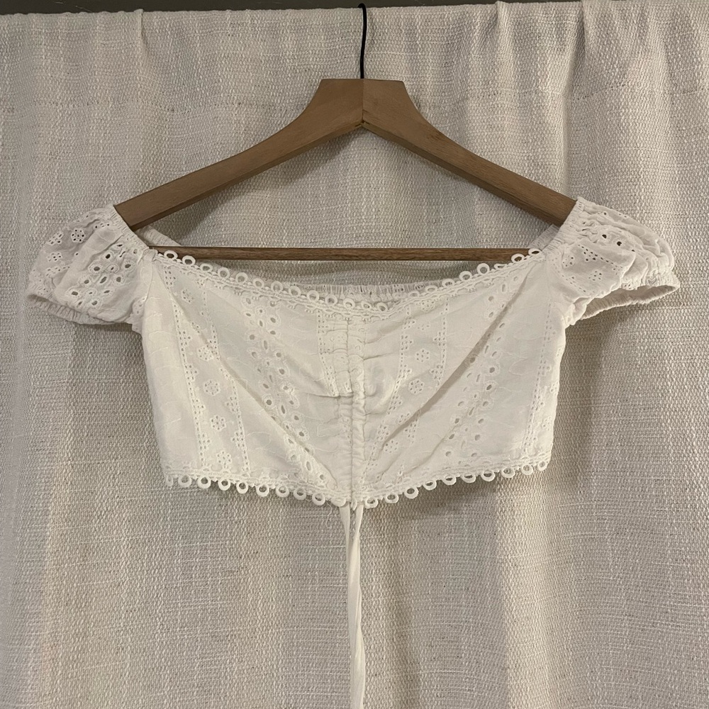 white eyelet crop top!